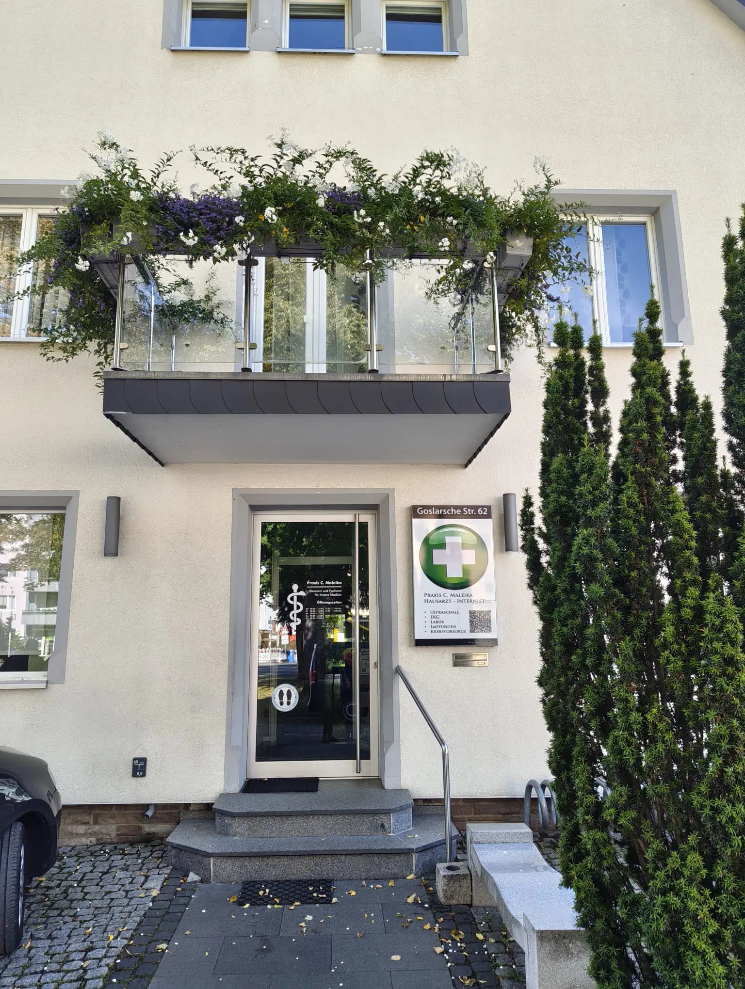 Eingang zur Arztpraxis Hausarzt Hildesheim